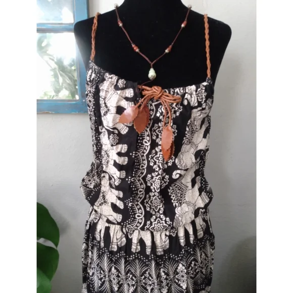Elephant Print Boho Maxi Dress - Picture 2 of 6
